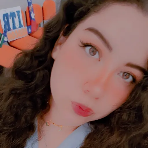 creator Lucy Evang's avatar