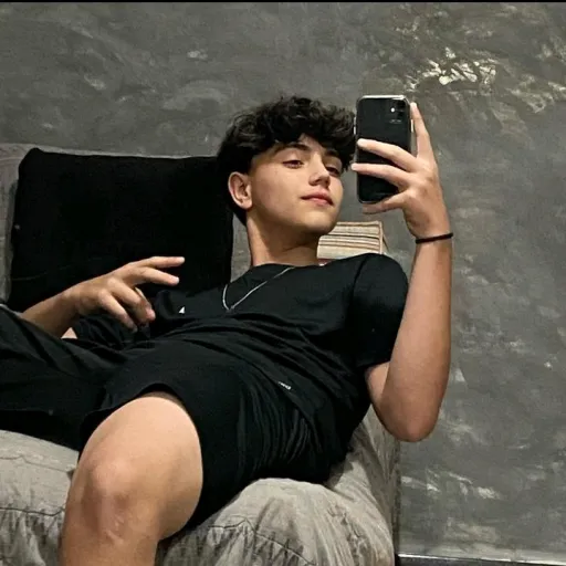 creator ♡Adrian Sánchez ♡'s avatar