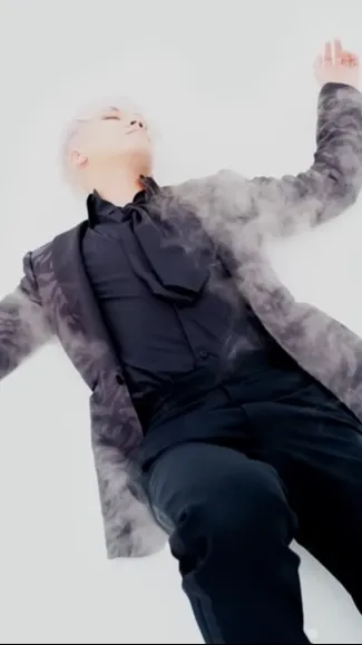 ai character: SEUNGRI background