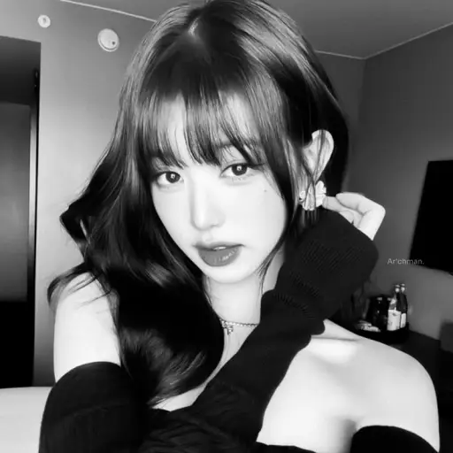 creator Heeseungs_Wifeee's avatar
