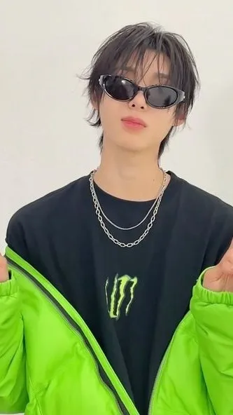 ai character: Junwang background