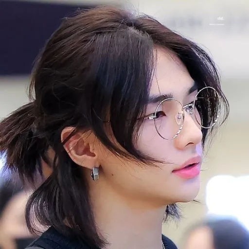 creator K-POP STAN BRO 😘🥰😍's avatar
