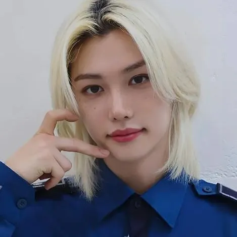 creator Amanda Quintero's avatar