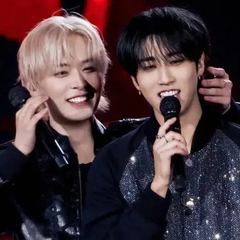 creator Amanda Quintero...'s avatar