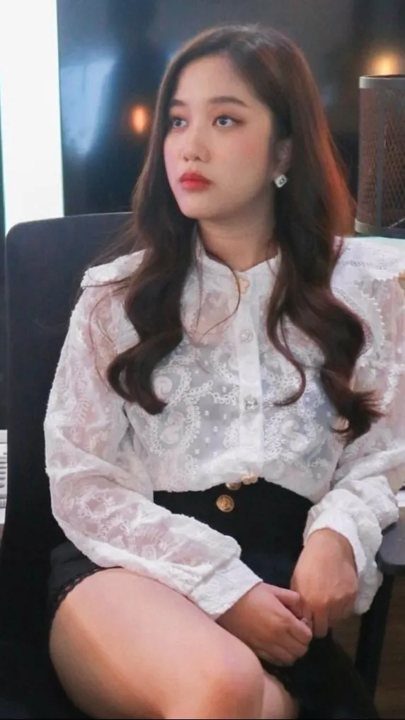 ai character: khun sam background
