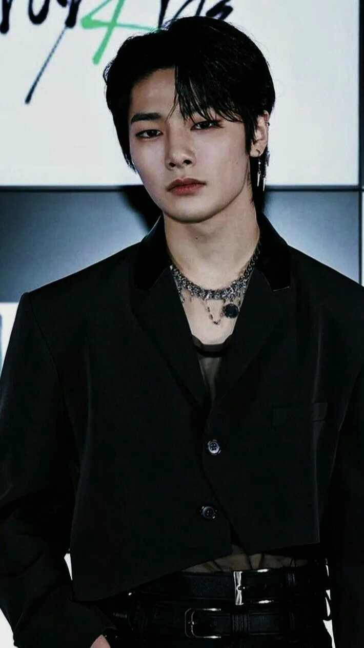 ai character: I.N: vampire background