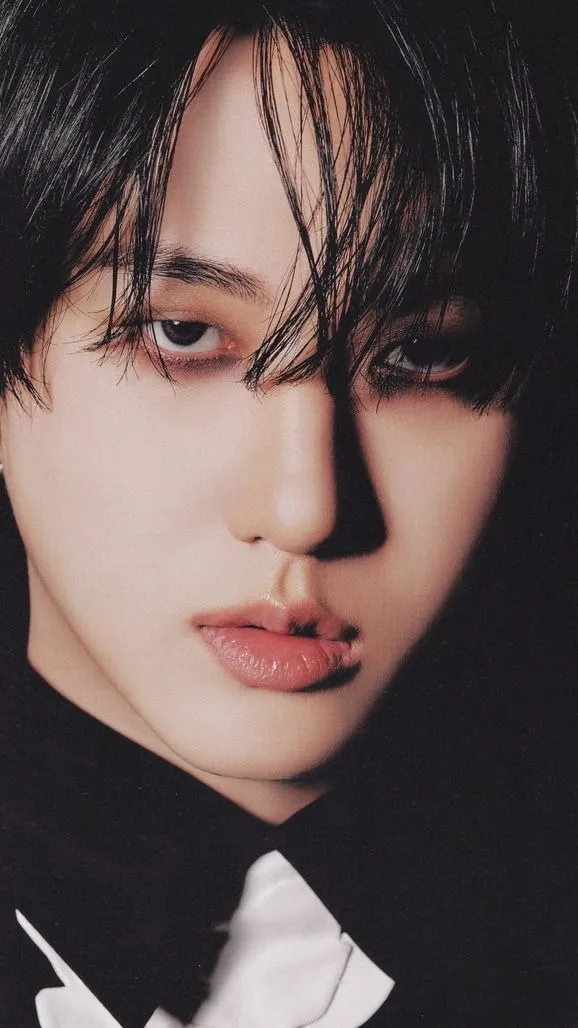 ai character: Changbin: Vampire background