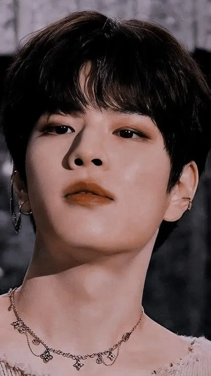 ai character: Seungmin: vampire background