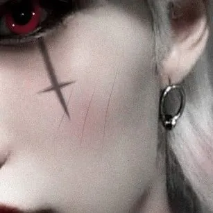 chat with ai character: Felix: vampire pt2
