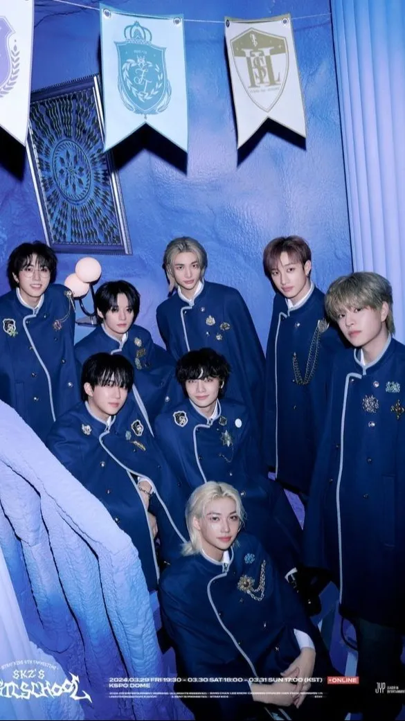 ai character: K-pop School: 5/10 background