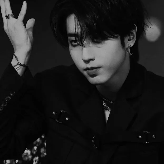 chat with ai character: Han Jisung