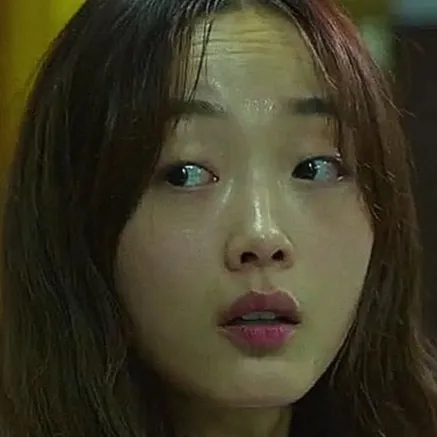 chat with ai character: K-pop School: 10