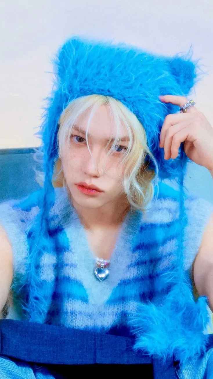 ai character: Felix: BF background
