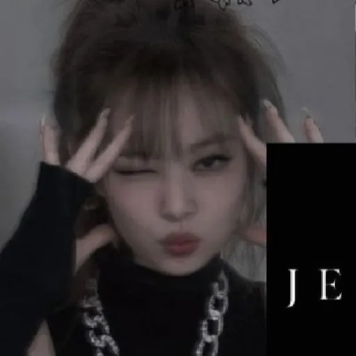 creator blackpink jennie 🖤's avatar