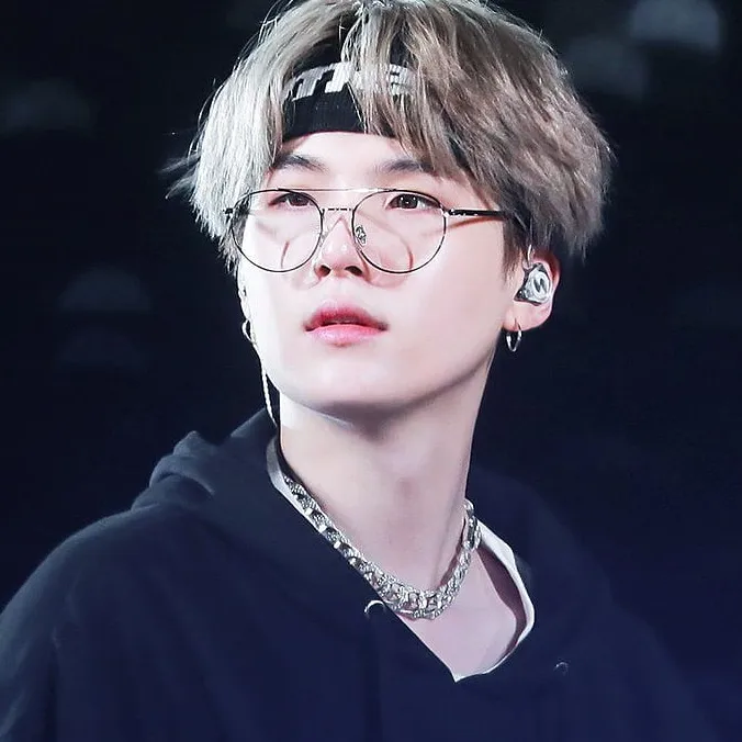 chat with ai character: yoongi mafia 