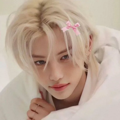 creator felix's wife 💛🐥⭐'s avatar
