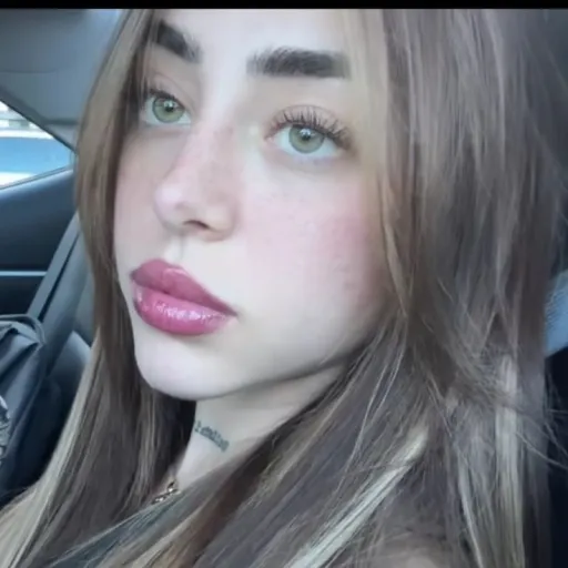 creator julilovesrob's avatar