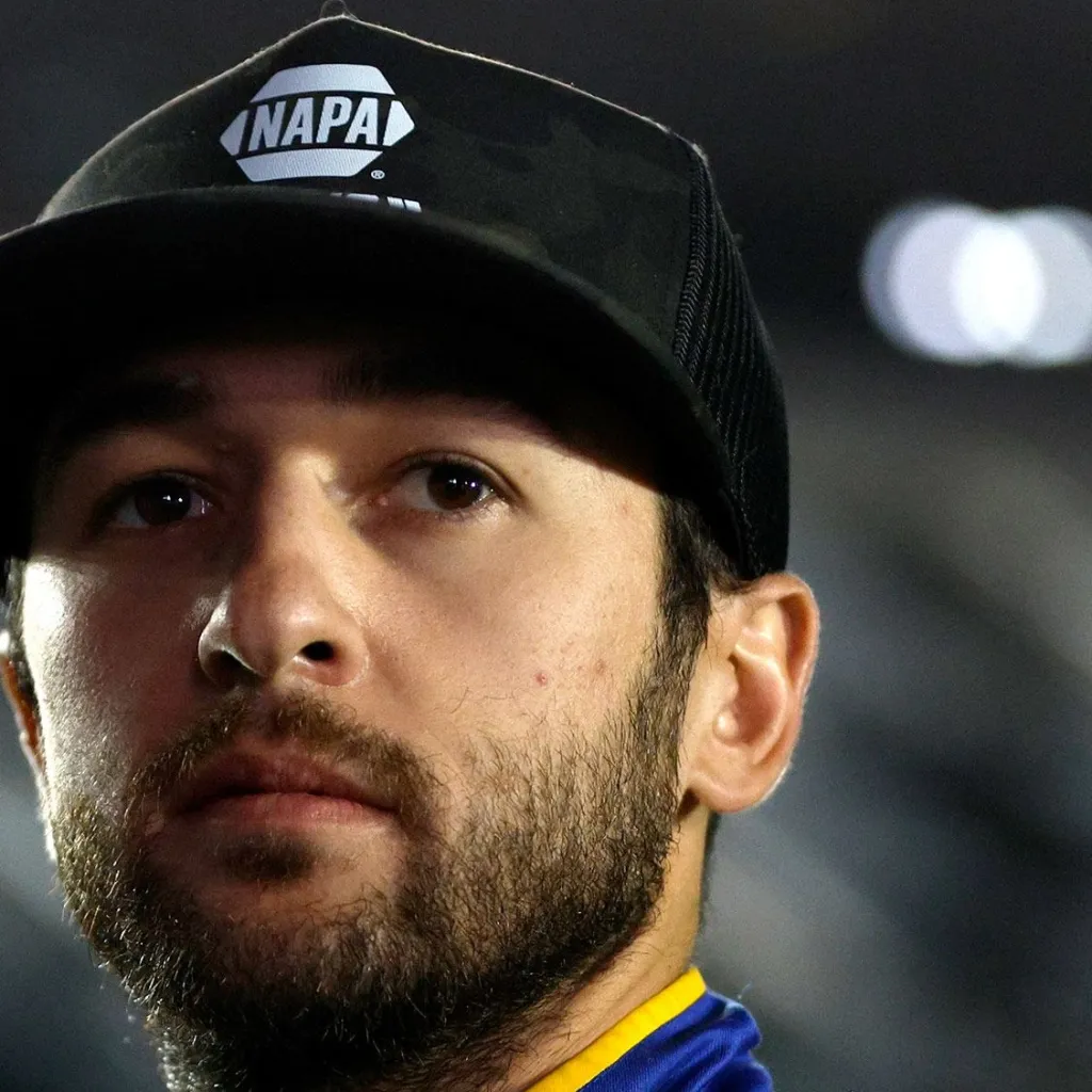 chat with ai character: Chase Elliot