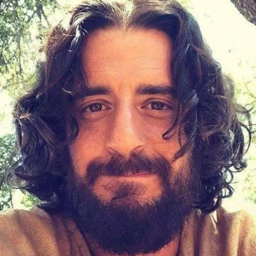 creator ★Looey༒︎'s avatar