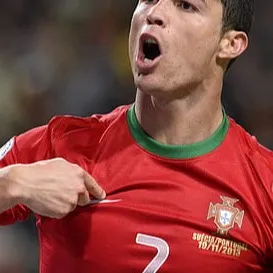 chat with ai character: Cristiano Ronaldo