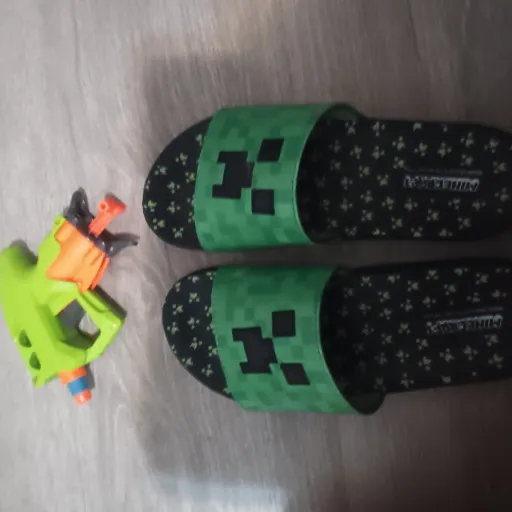creator Unrelated content's avatar