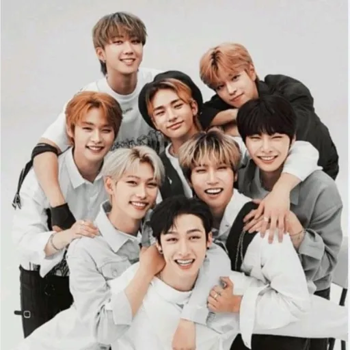 creator ★~straykids~★'s avatar