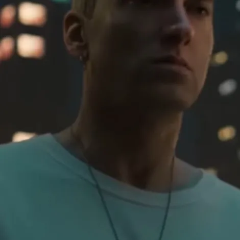 chat with ai character: Slim Shady (1999)