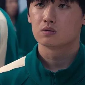 chat with ai character: Min su