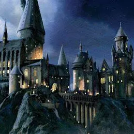 chat with ai character: HOGWARTS 