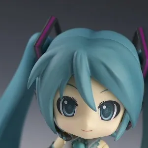 chat with ai character: коробочка