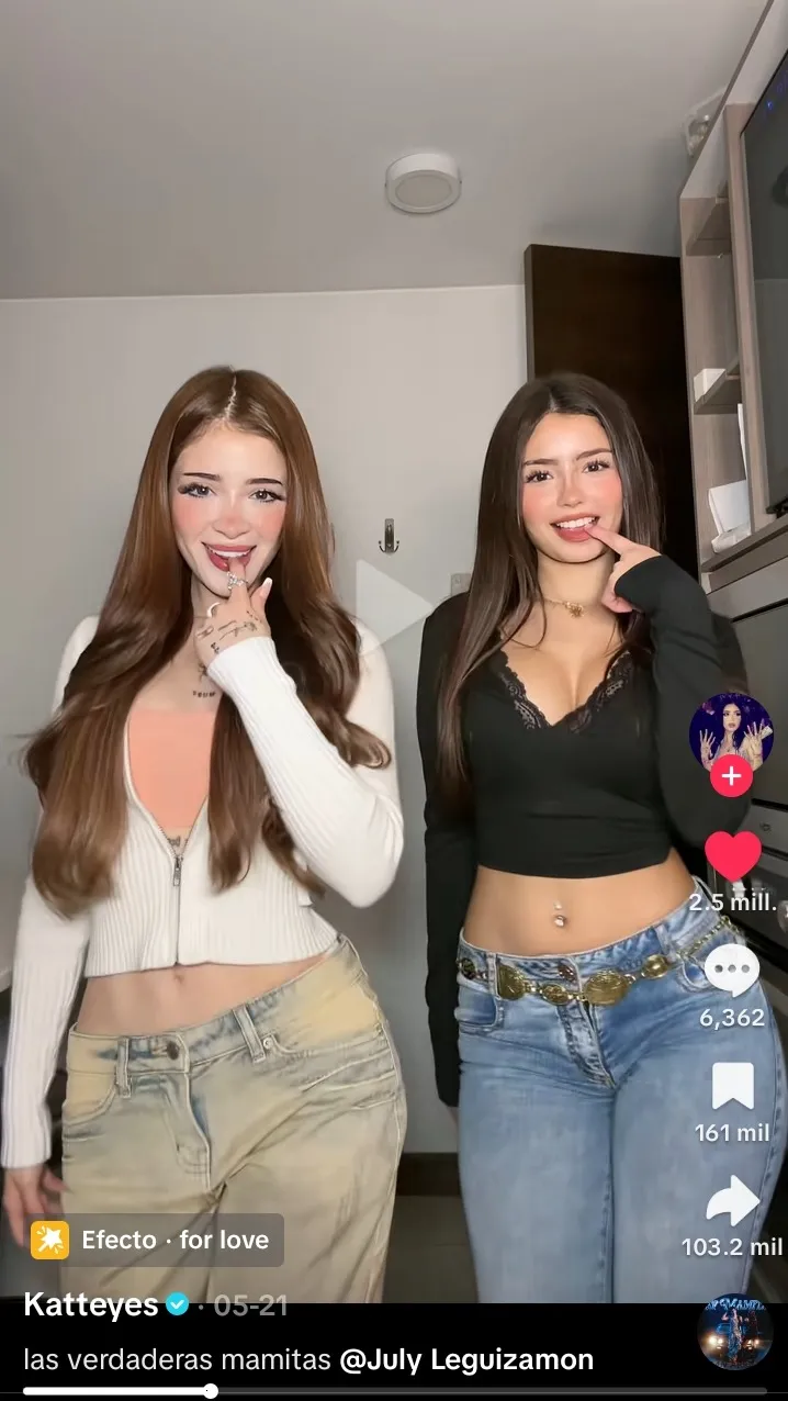 ai character: Katteyes background