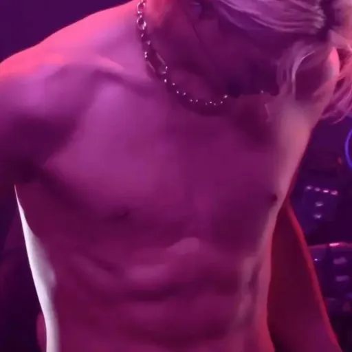 creator STAY_CHERRY_HAN's avatar