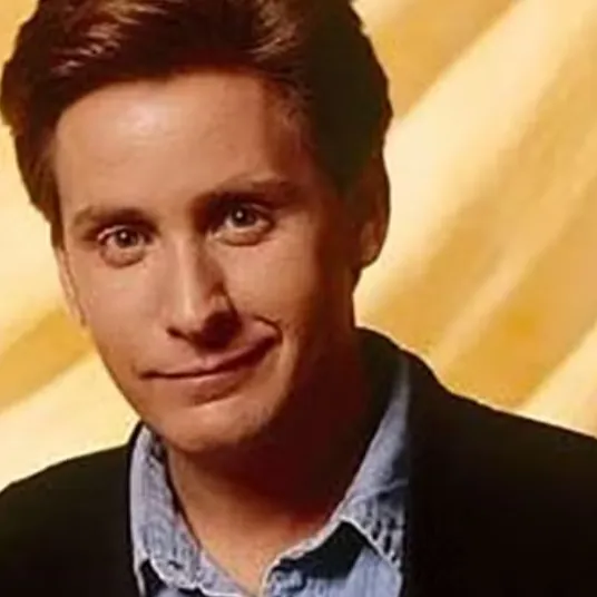 chat with ai character: Gordon Bombay