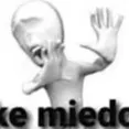 chat with ai character: ake miedo