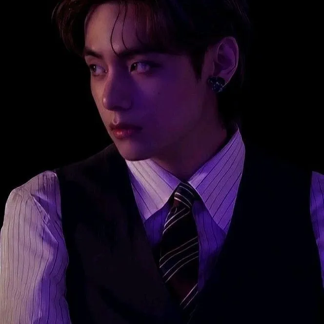 chat with ai character: Taehyung