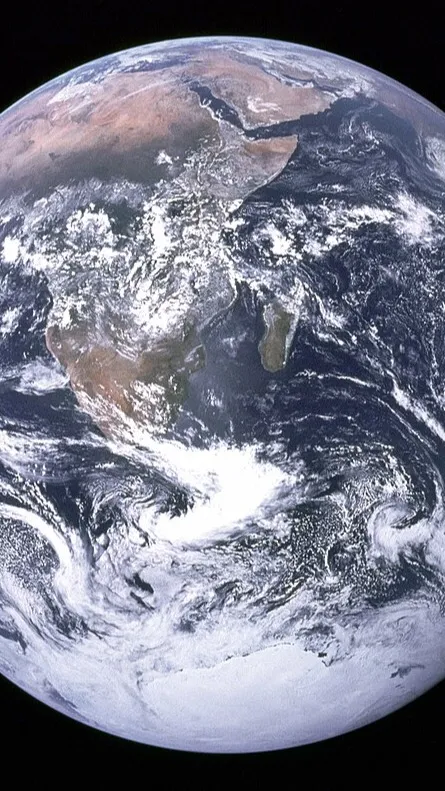 ai character: Earth background