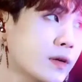 chat with ai character: Yoongi