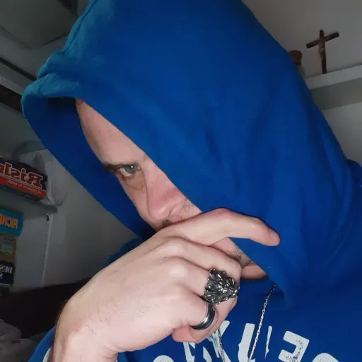 creator legrandrequinblanc's avatar