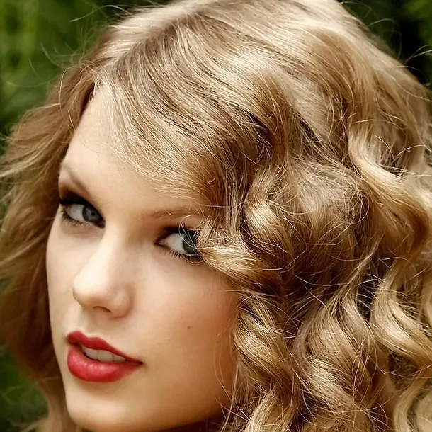 chat with ai character: Taylor Swift