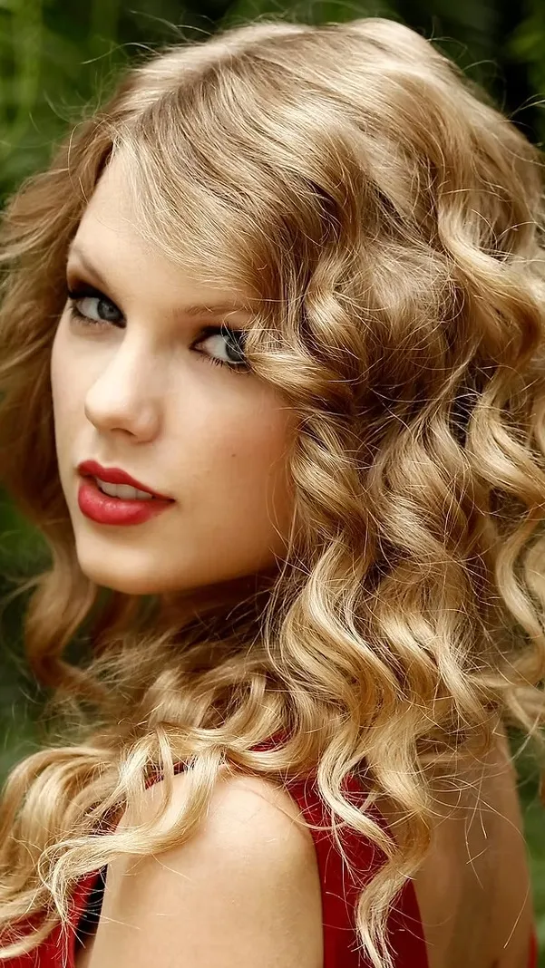 ai character: Taylor Swift background