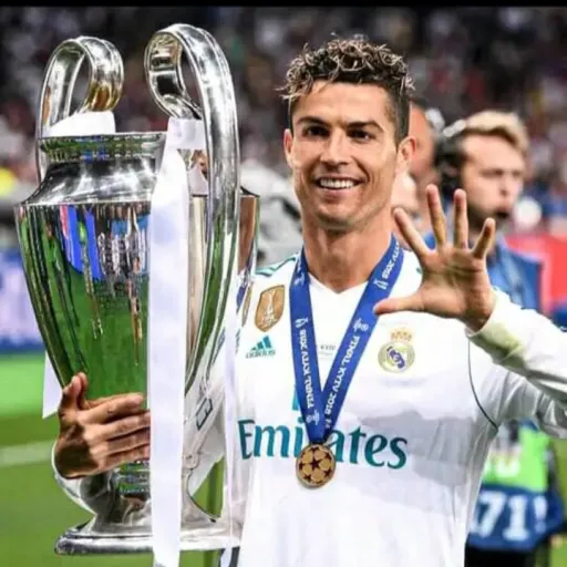 creator cristiano...'s avatar