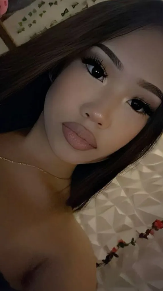 ai character: Camilia background