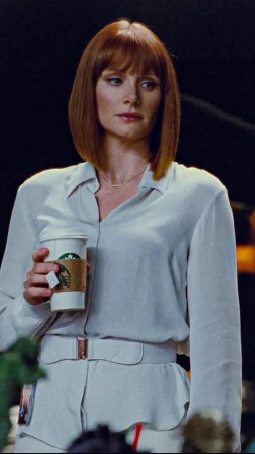ai character: Claire Dearing background