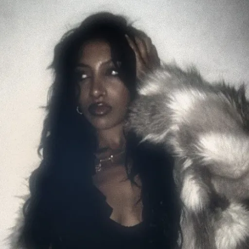 creator (*^o^)/lara\(^-^*)'s avatar