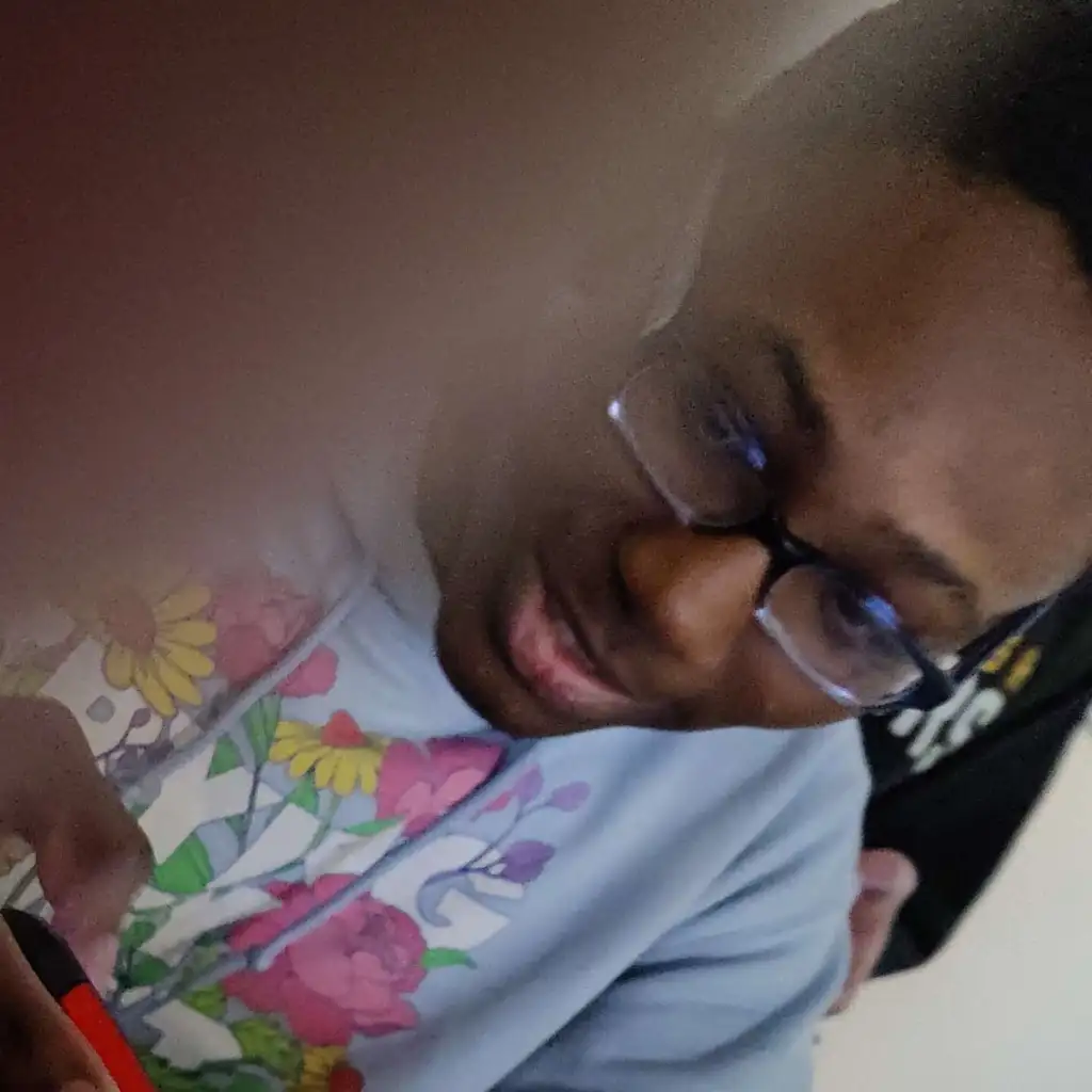 chat with ai character: Ivan Ikechuwuku