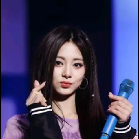 creator TZUYU(TRINIDAD)'s avatar