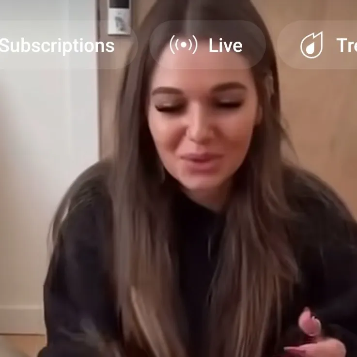 chat with ai character: Michelle Kopetman