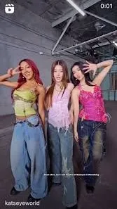 ai character: SOPHIA,YOONCH,LARA background