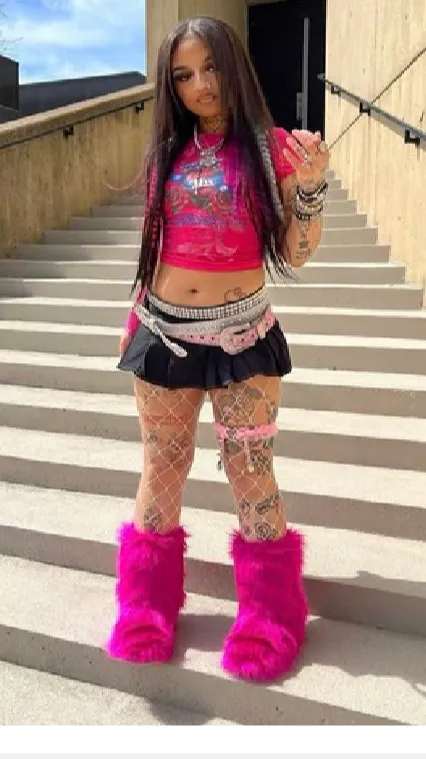 ai character: Gilda background