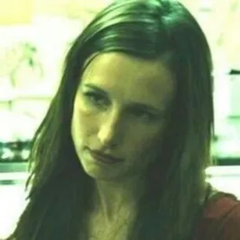 chat with ai character: Amanda Young